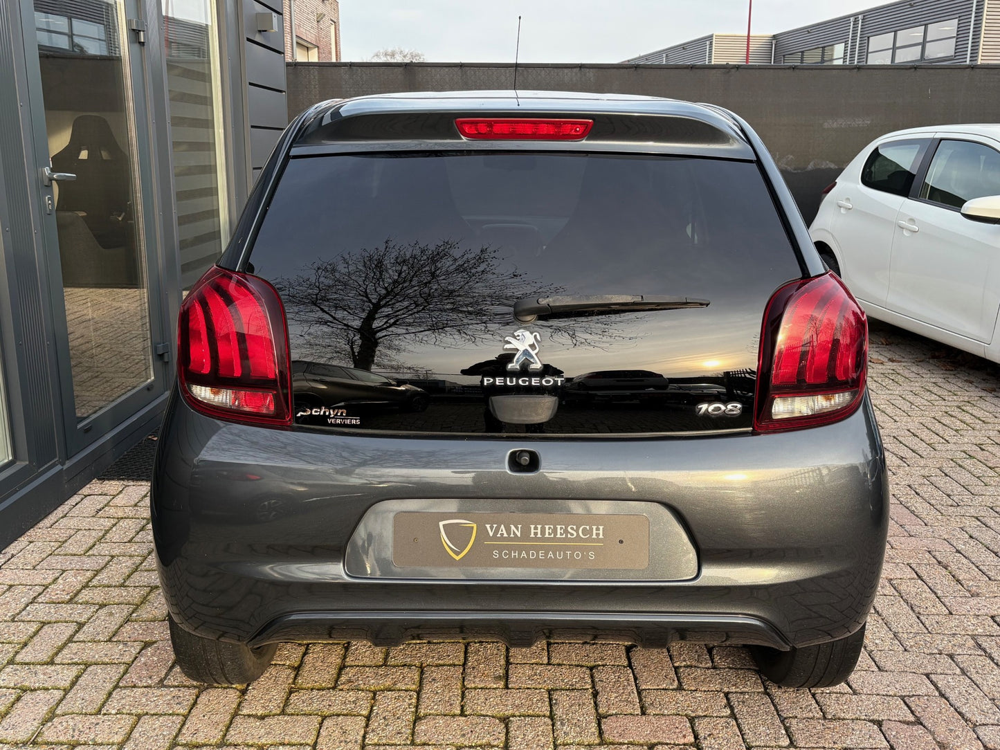 Peugeot 108 1.0 e-VTi Allure 5 deurs | Airco LED Lm-velgen | 2017 | Benzine | 97.676 km | € 5.250