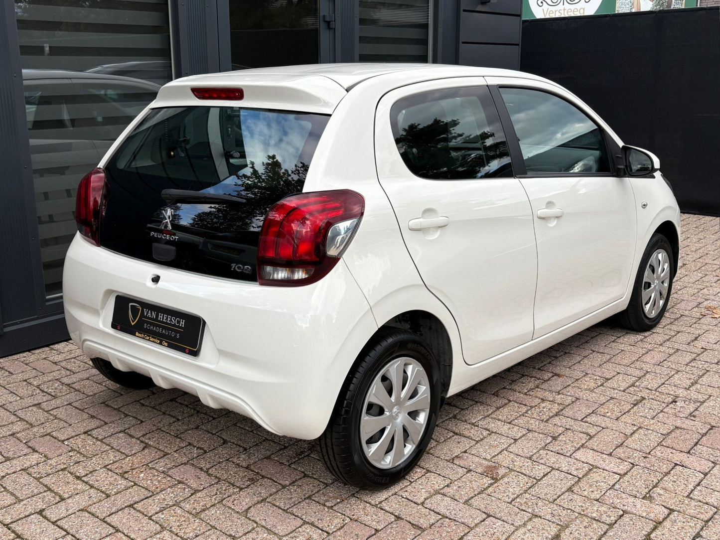 Peugeot 108 1.0 e-VTi Active 5 deurs | Airco LED Mistlampen | 2019 | Benzine | 126.061 km | € 5.450,-