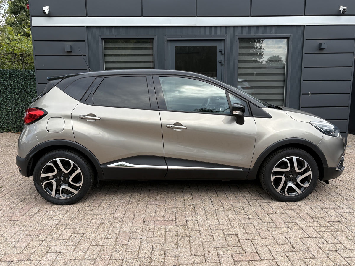 Renault Captur 1.2 TCe Dynamique AUTOMAAT | Camera Navi Trekhaak | NAP 2015 | SCHADEVRIJ