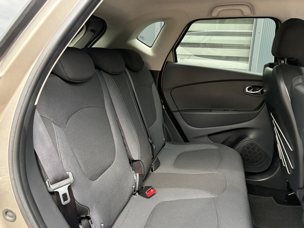 Renault Captur 1.2 TCe Dynamique AUTOMAAT | Camera Navi Trekhaak | NAP 2015 | SCHADEVRIJ