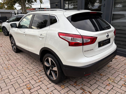 Nissan Qashqai 1.2 Premium Edition | Navi Panoramadak Camera | 2015 | Benzine | 97.814 km | € 9.450,-