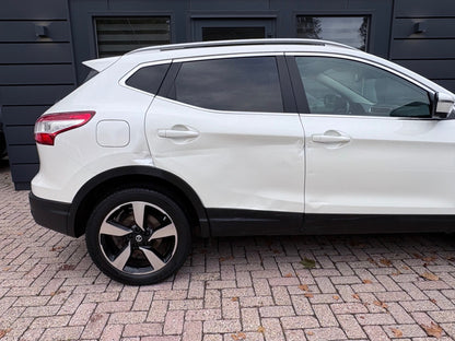 Nissan Qashqai 1.2 Premium Edition | Navi Panoramadak Camera | 2015 | Benzine | 97.814 km | € 9.450,-