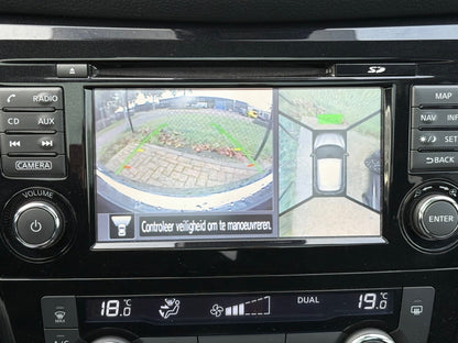 Nissan Qashqai 1.2 Premium Edition | Navi Panoramadak Camera | 2015 | Benzine | 97.814 km | € 9.450,-