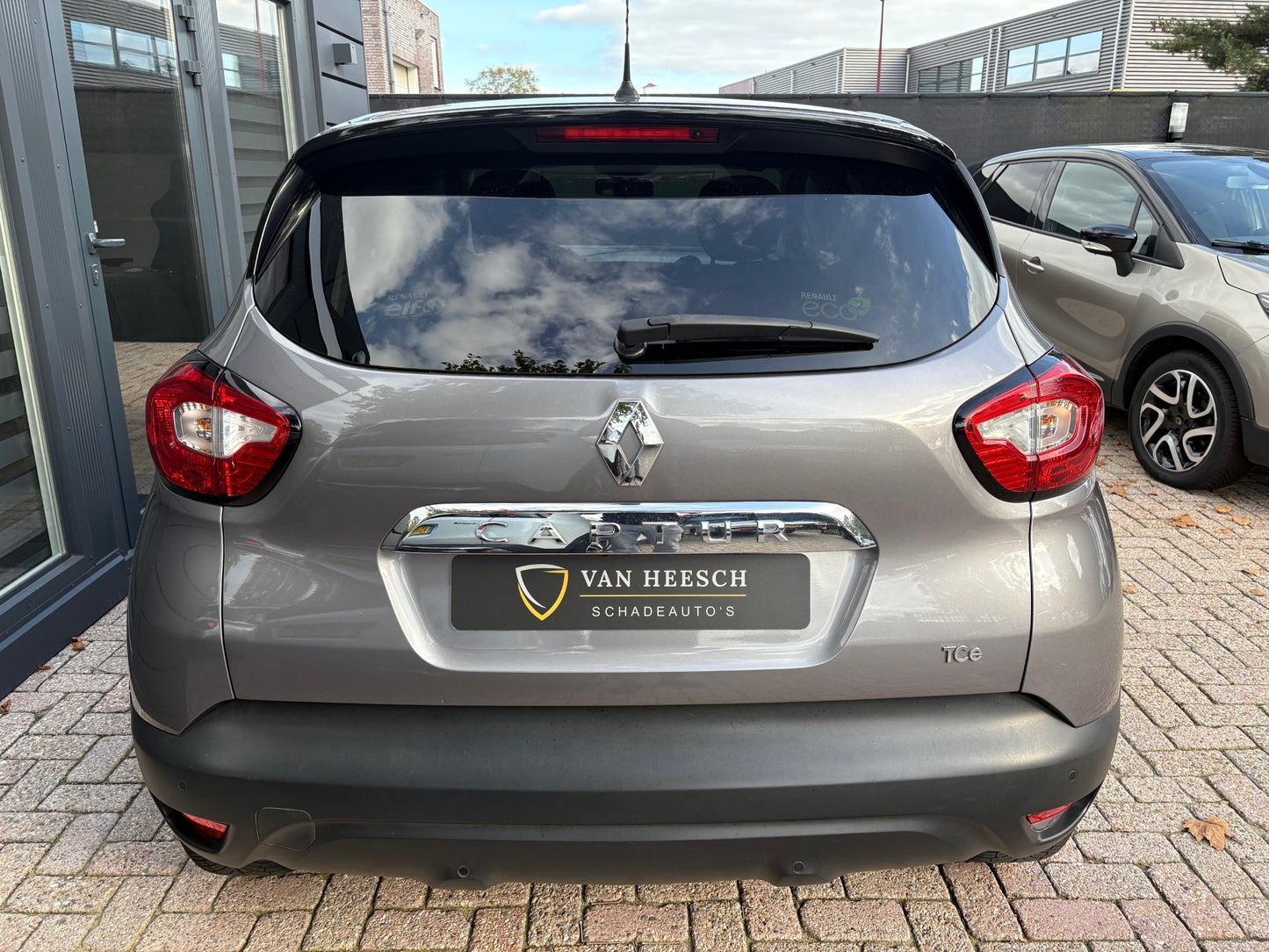 Renault Captur 0.9 TCe Dynamique | Airco Navi Camera | 2015 | Benzine | 125.728 km | € 7.450,-
