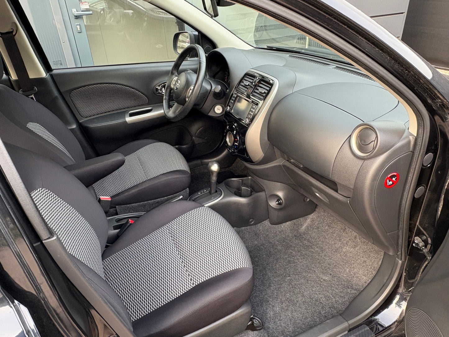 Nissan Micra 1.2 Connect Edition | Automaat Navi Lm-velgen | 2015 | Benzine | 64.477 km | € 5.950,-