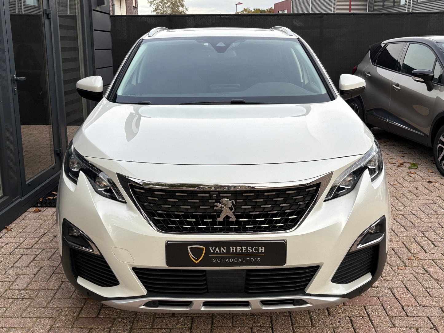 Peugeot 3008 1.2 PureTech Première | Navi Panoramadak Camera | 2017 | Benzine | 142.078 km | € 17.950,-