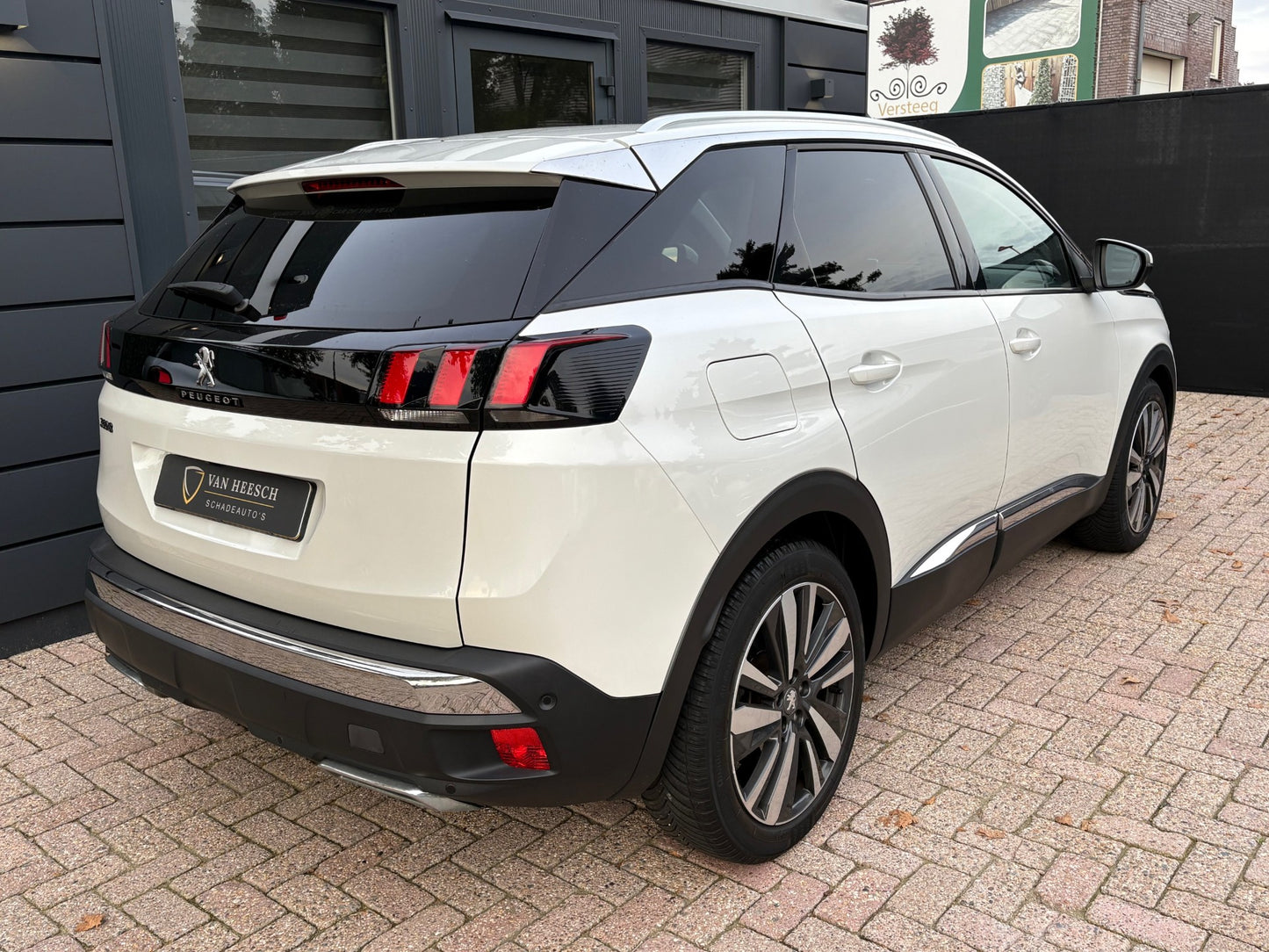 Peugeot 3008 1.2 PureTech Première | Navi Panoramadak Camera | 2017 | Benzine | 142.078 km | € 17.950,-