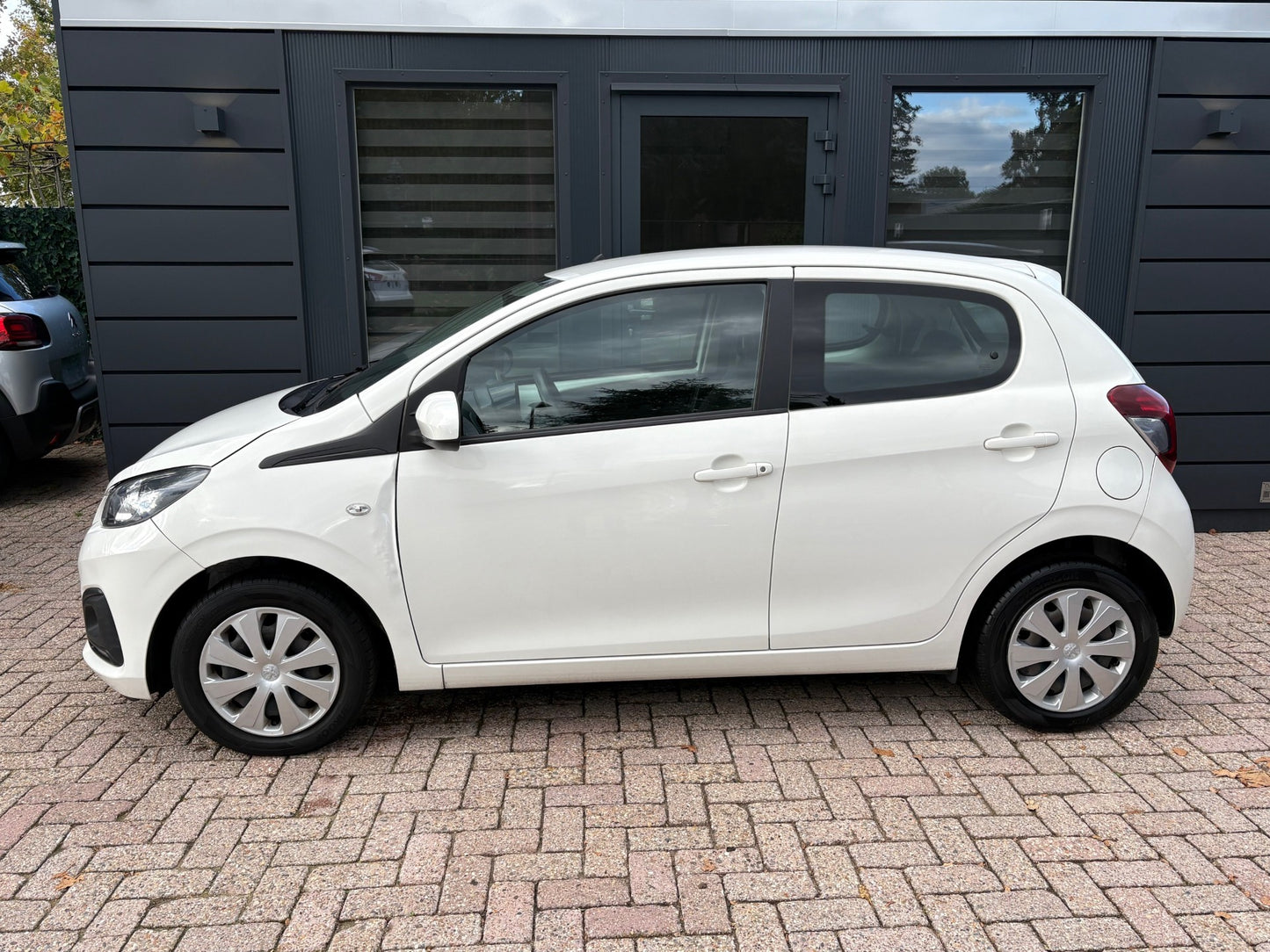 Peugeot 108 1.0 e-VTi Active 5 deurs | Airco LED Mistlampen | 2019 | Benzine | 126.061 km | € 5.450,-