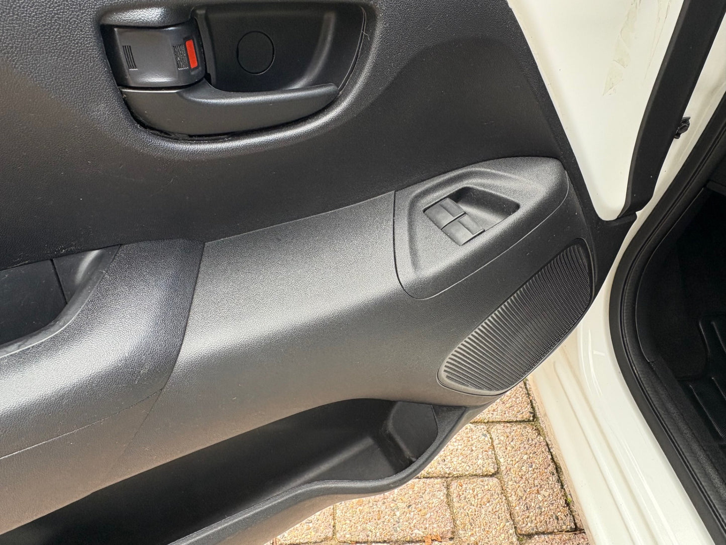 Peugeot 108 1.0 e-VTi Active 5 deurs | Airco LED Mistlampen | 2019 | Benzine | 126.061 km | € 5.450,-