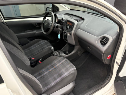 Peugeot 108 1.0 e-VTi Active 5 deurs | Airco LED Mistlampen | 2019 | Benzine | 126.061 km | € 5.450,-