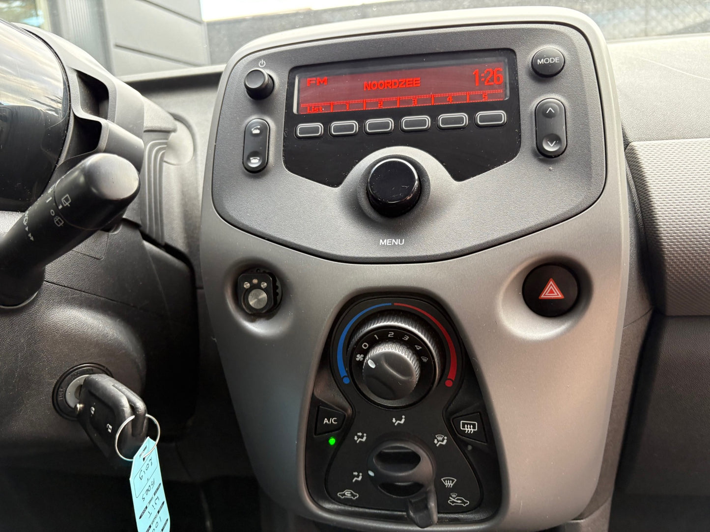 Peugeot 108 1.0 e-VTi Active 5 deurs | Airco LED Mistlampen | 2019 | Benzine | 126.061 km | € 5.450,-