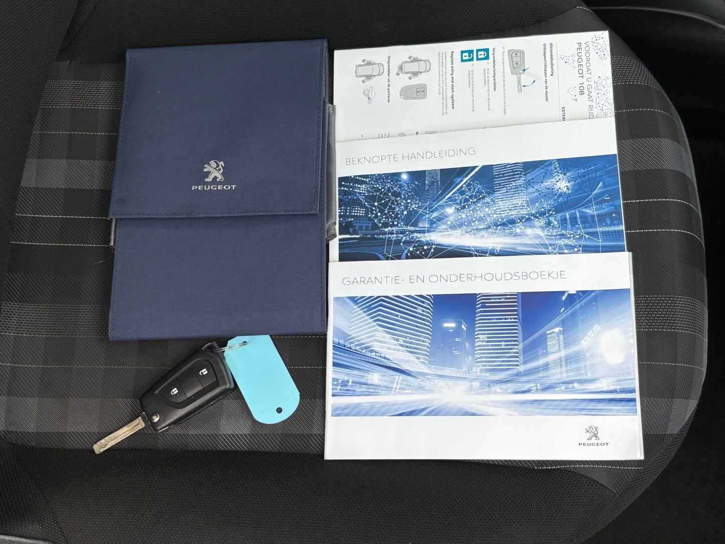 Peugeot 108 1.0 e-VTi Active 5 deurs | Airco LED Mistlampen | 2019 | Benzine | 126.061 km | € 5.450,-