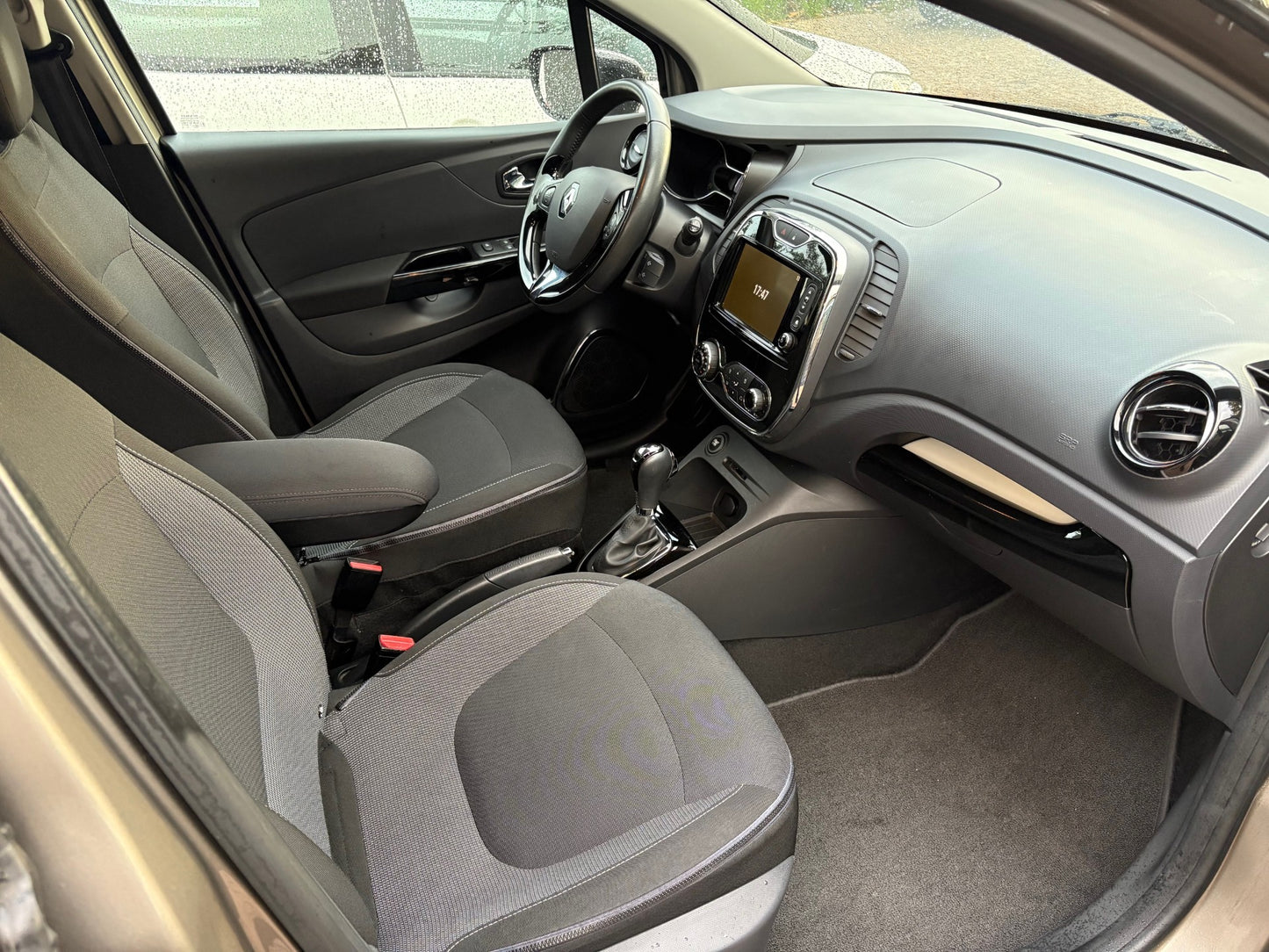 Renault Captur 1.2 TCe Dynamique | Automaat Navi Camera | 2015 | Benzine | 96.881 km | € 10.950,-