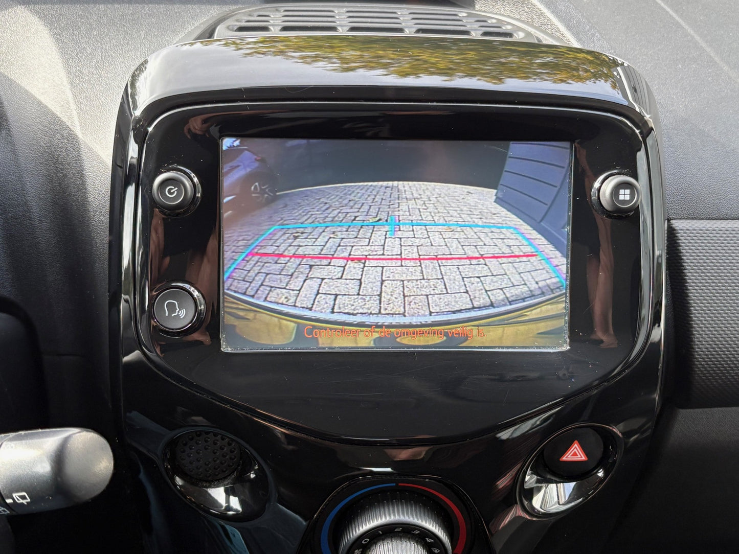 Citroen C1 1.0 VTi Shine 5 deurs | Airco Navi Camera | 2019 | Benzine | 99.927 km | € 6.750,-