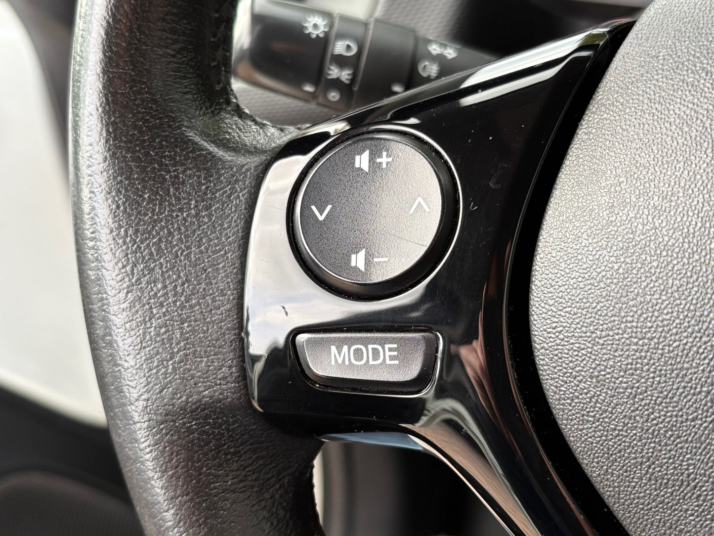 Citroen C1 1.0 VTi Shine 5 deurs | Airco Navi Camera | 2019 | Benzine | 99.927 km | € 6.750,-