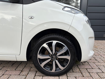 Citroen C1 1.0 VTi Shine 5 deurs | Airco Navi Camera | 2019 | Benzine | 99.927 km | € 6.750,-
