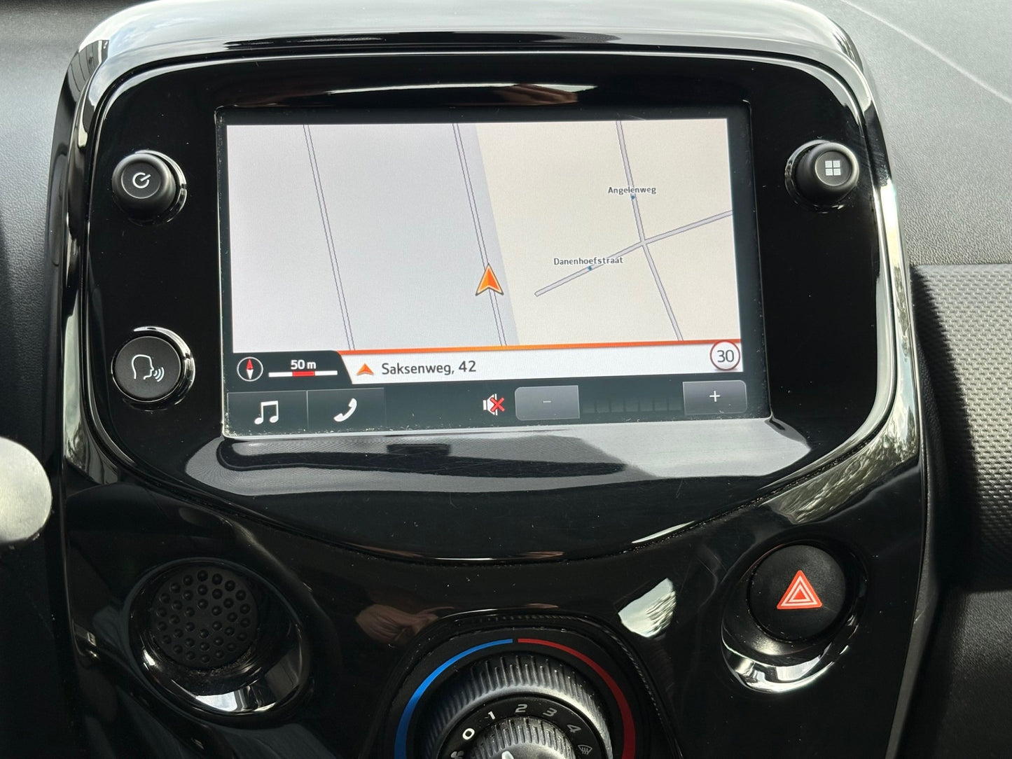 Citroen C1 1.0 VTi Shine 5 deurs | Airco Navi Camera | 2019 | Benzine | 99.927 km | € 6.750,-