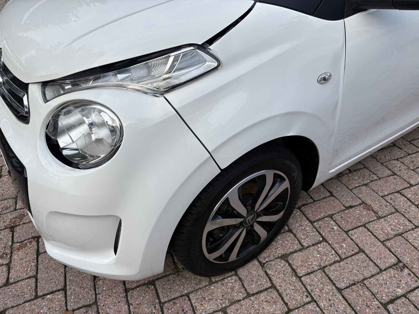 Citroen C1 1.0 VTi Shine 5 deurs | Airco Navi Camera | 2019 | Benzine | 99.927 km | € 6.750,-