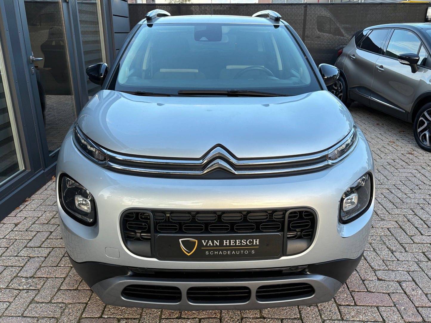 Citroen C3 Aircross 1.2 PureTech Shine | Navi Panoramadak Pdc | 2019 | Benzine | 90.759 km | € 9.450,-