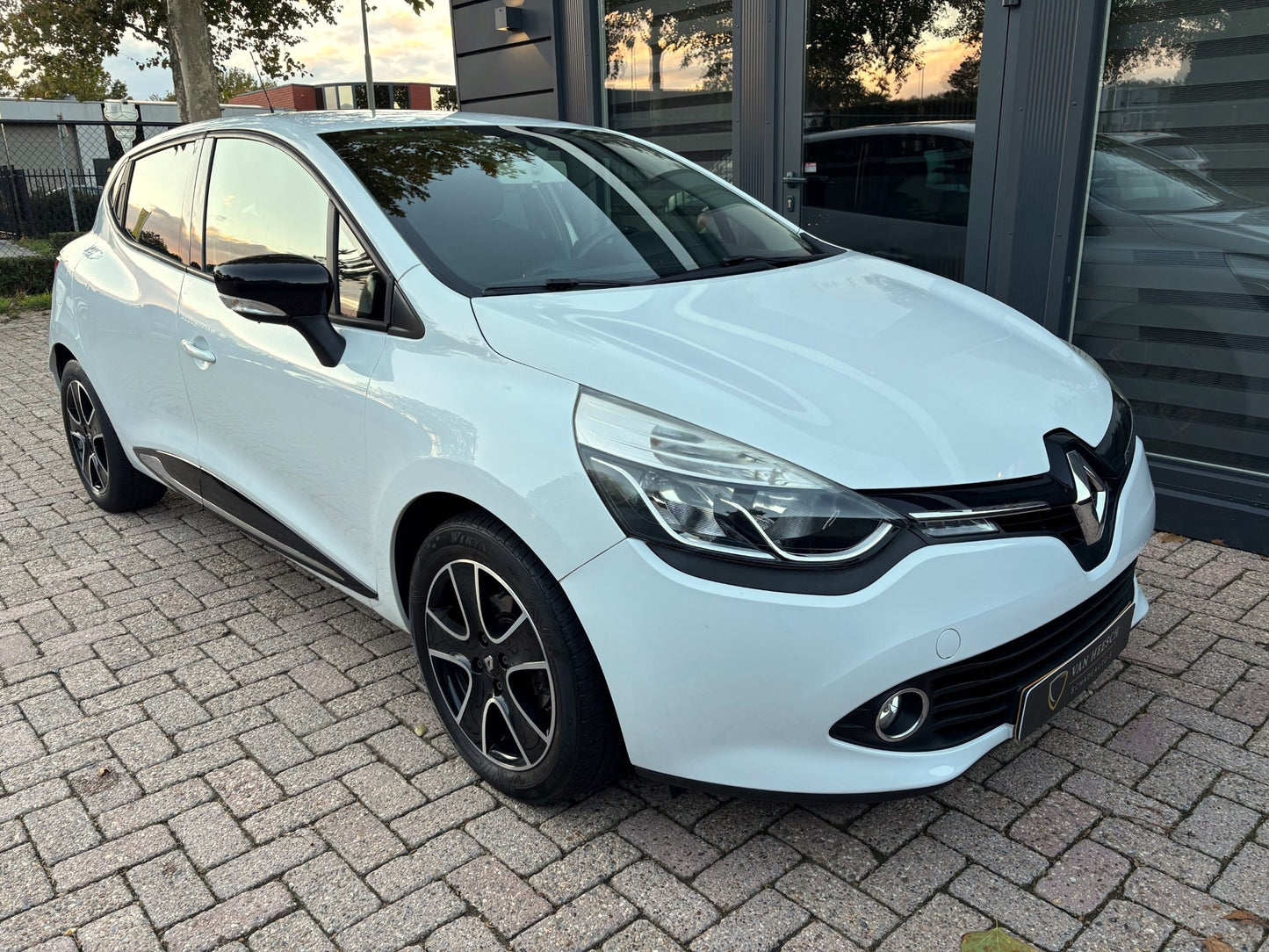 Renault Clio 0.9 TCe Night & Day | Navi Pdc Lm-velgen | 2013 | Benzine | 86.428 km | € 7.950,-