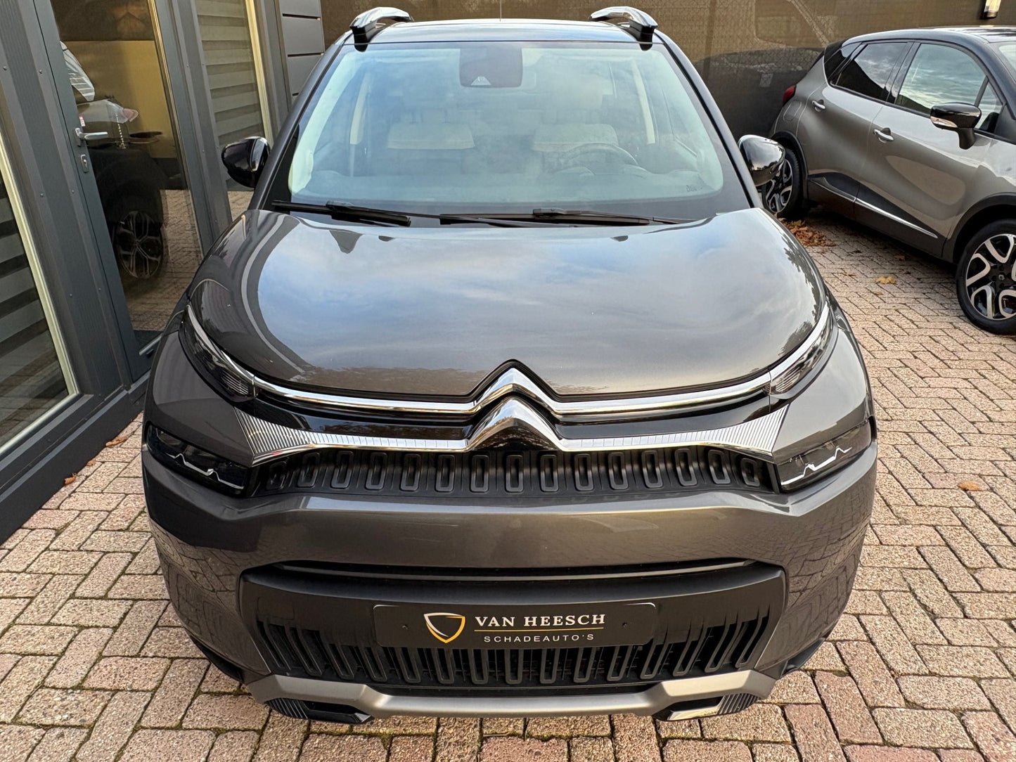 Citroen C3 Aircross 1.2 PureTech Shine | Automaat Panoramadak | 2022 | Benzine | 105.856 km | € 13.950,-