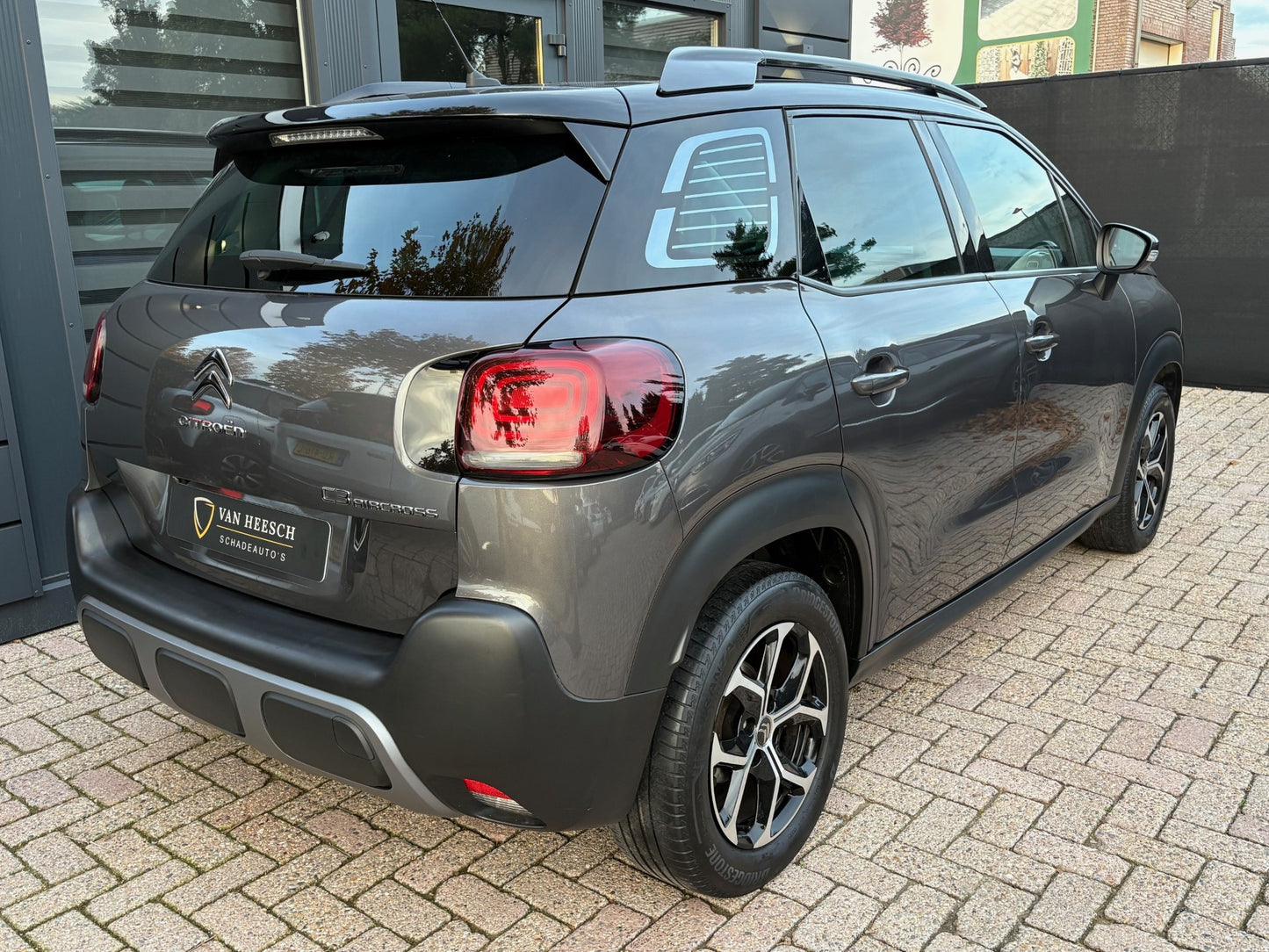 Citroen C3 Aircross 1.2 PureTech Shine | Automaat Panoramadak | 2022 | Benzine | 105.856 km | € 13.950,-